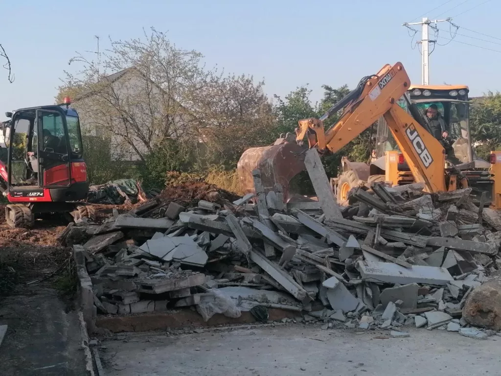Astera Amenagement Assainissement Et Terrassement En Mayenne 53 Ooapin